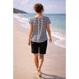 LOFT Striped Blouse M Minimalist Office Travel Elevated Basic